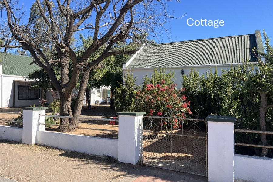 4 Bedroom Property for Sale in Steytlerville Eastern Cape